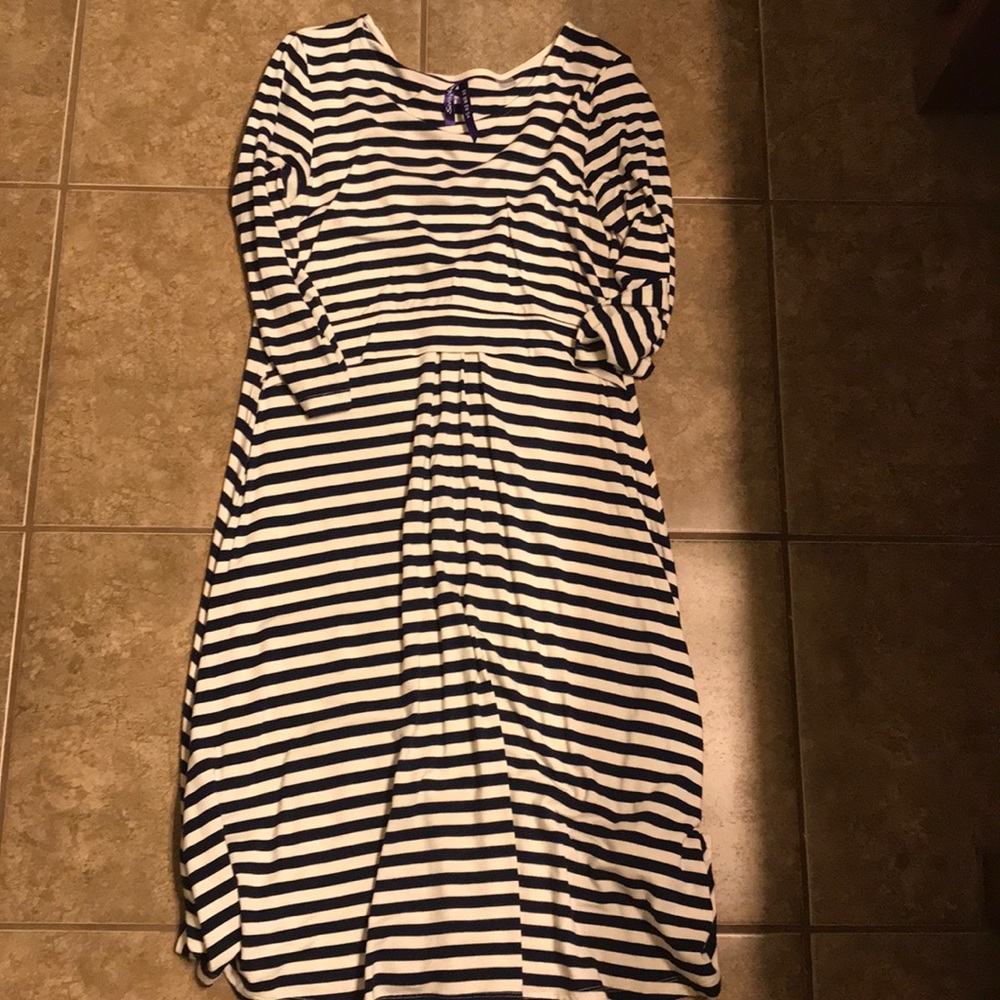 Maternity dress and nursing dress